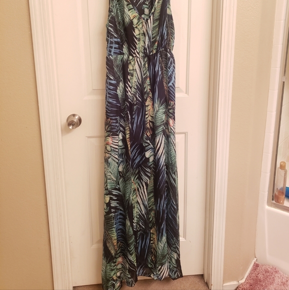 Gorgeous Tropical Maxi Dress - Picture 6 of 12
